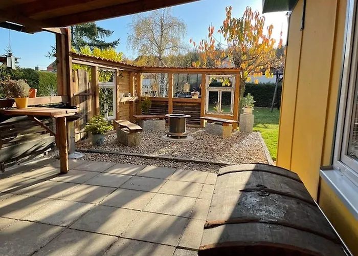 Einladendes, Freistehendes In *